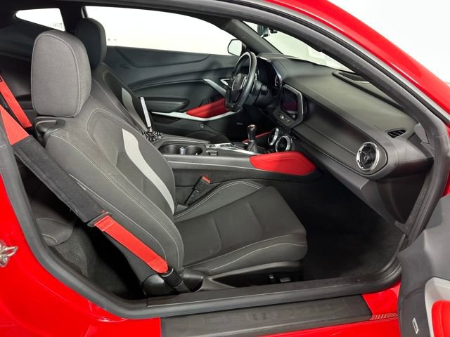 Used 2022 Chevrolet Camaro LT w/ RS Package image 28