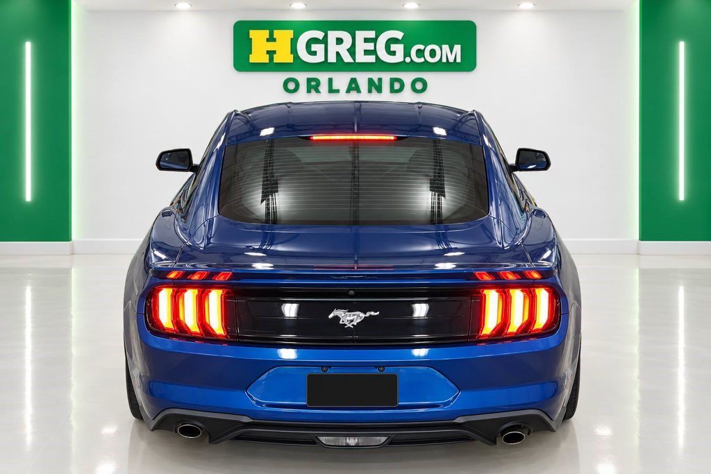 Used 2018 Ford Mustang Coupe RWD image 8