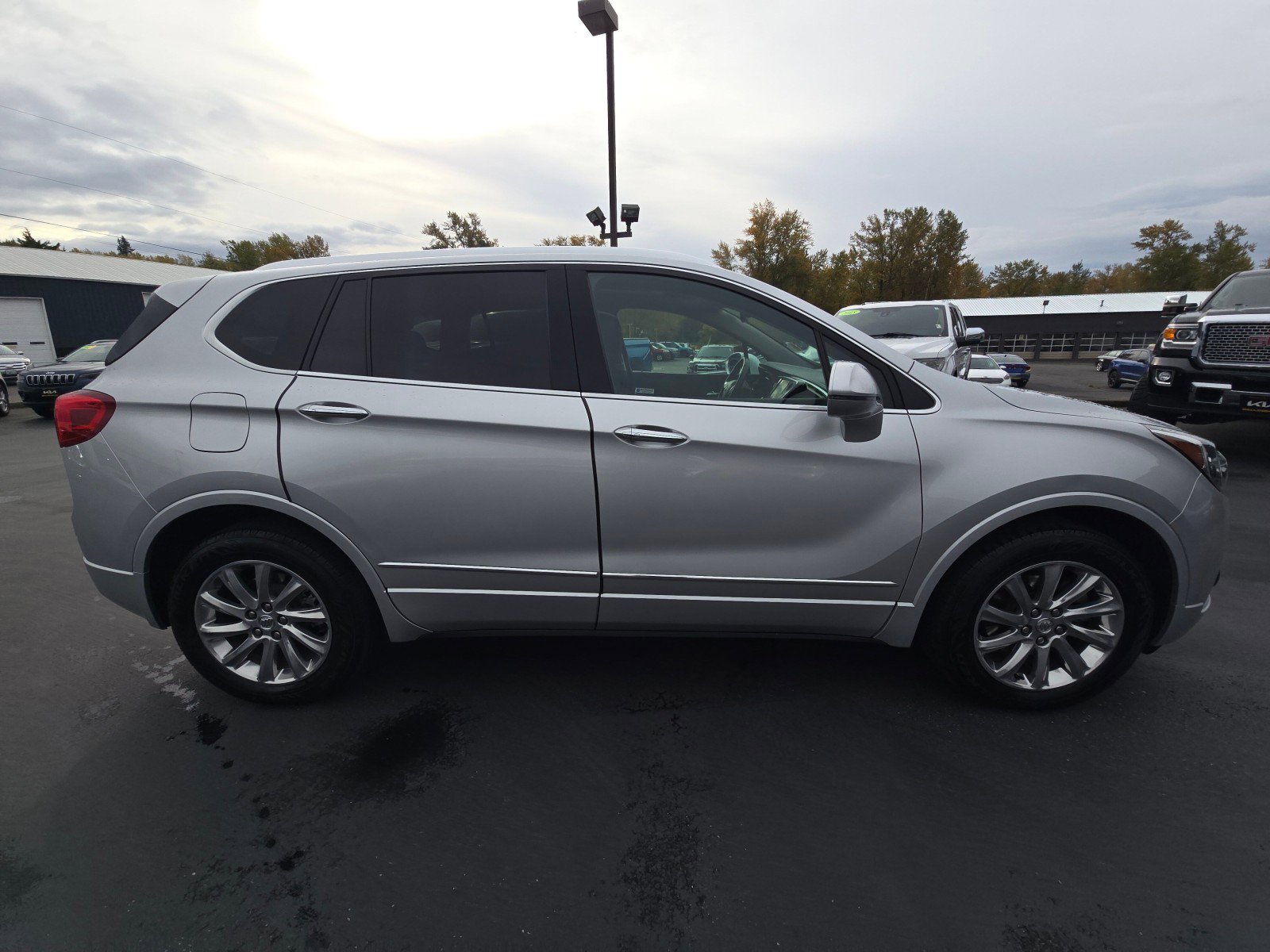 Used 2019 Buick Envision Essence w/ LPO, Active Package image 2