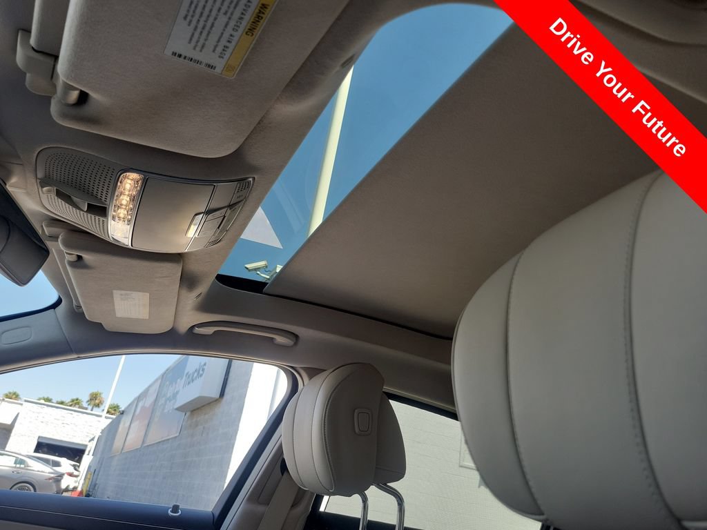 Used 2018 Mercedes-Benz S 560 Sedan image 20