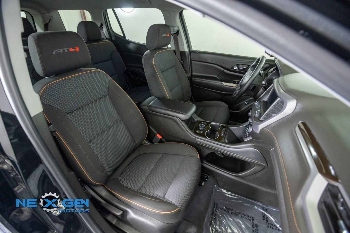 Used 2023 GMC Acadia AT4 w/ LPO, Floor Liner Package AWD/4WD image 47