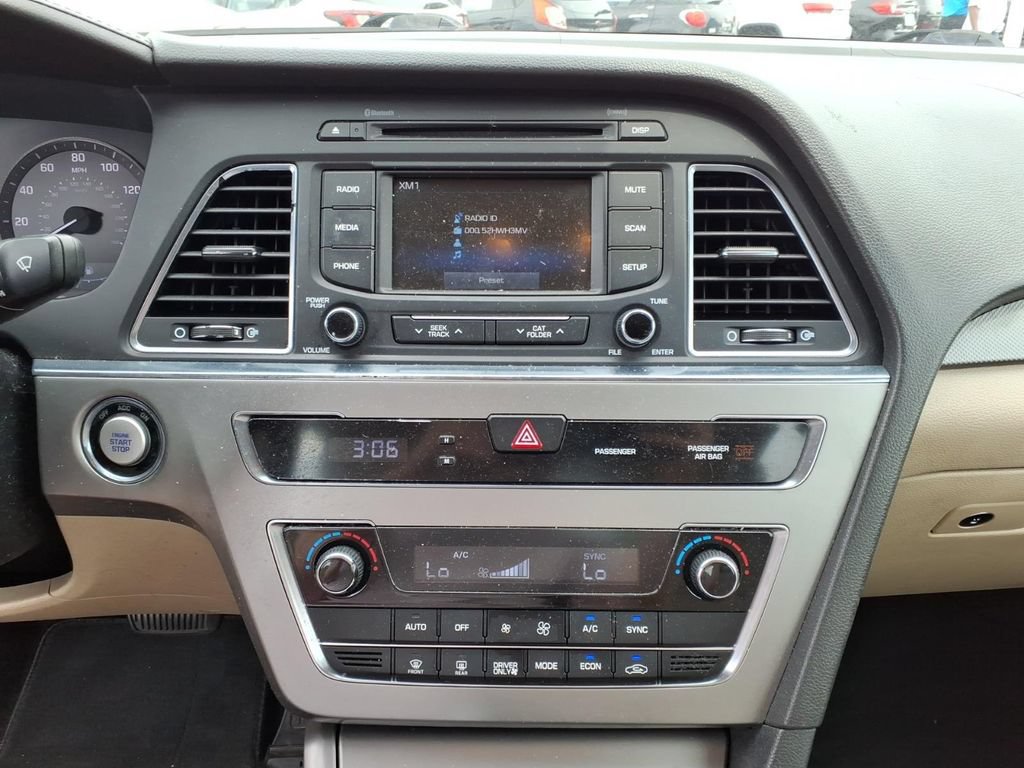 Used 2016 Hyundai Sonata SE FWD image 8