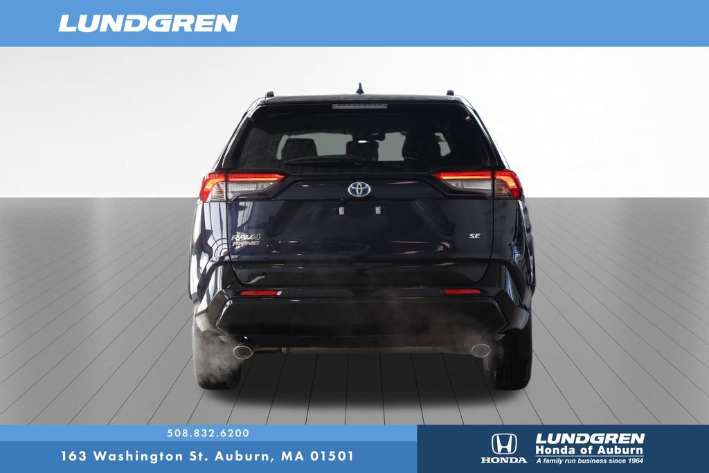Used 2024 Toyota RAV4 SE w/ Weather & Moonroof Package image 29