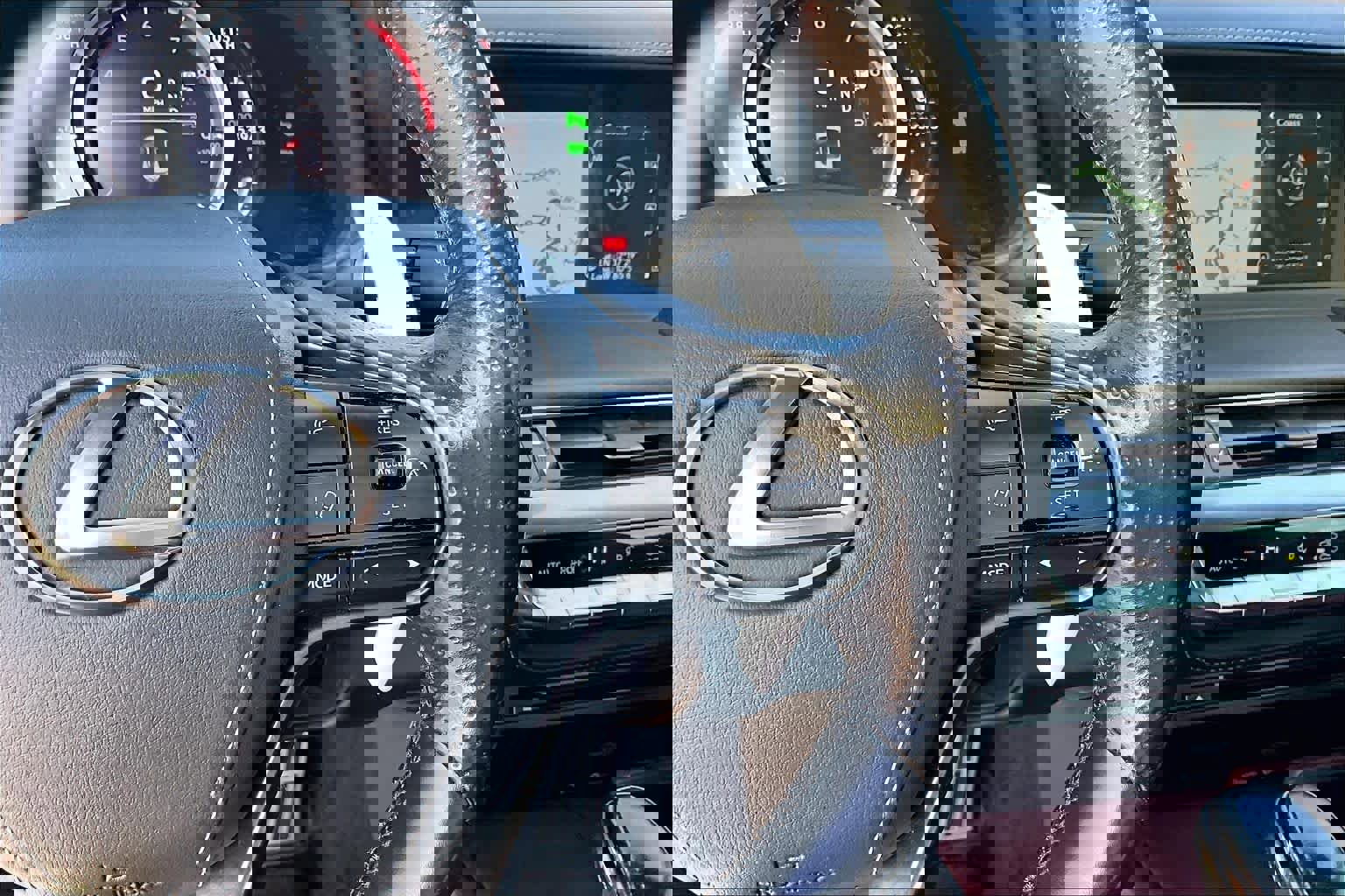 Used 2018 Lexus LC 500 Coupe w/ Sport Package image 23