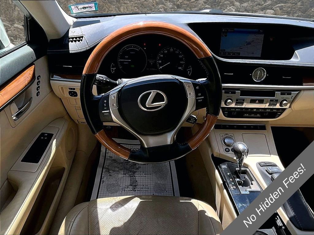 Used 2015 Lexus ES 300h w/ Navigation System Package FWD image 5