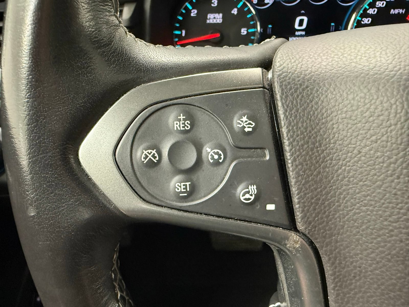 Used 2019 Chevrolet Suburban Premier AWD/4WD image 25