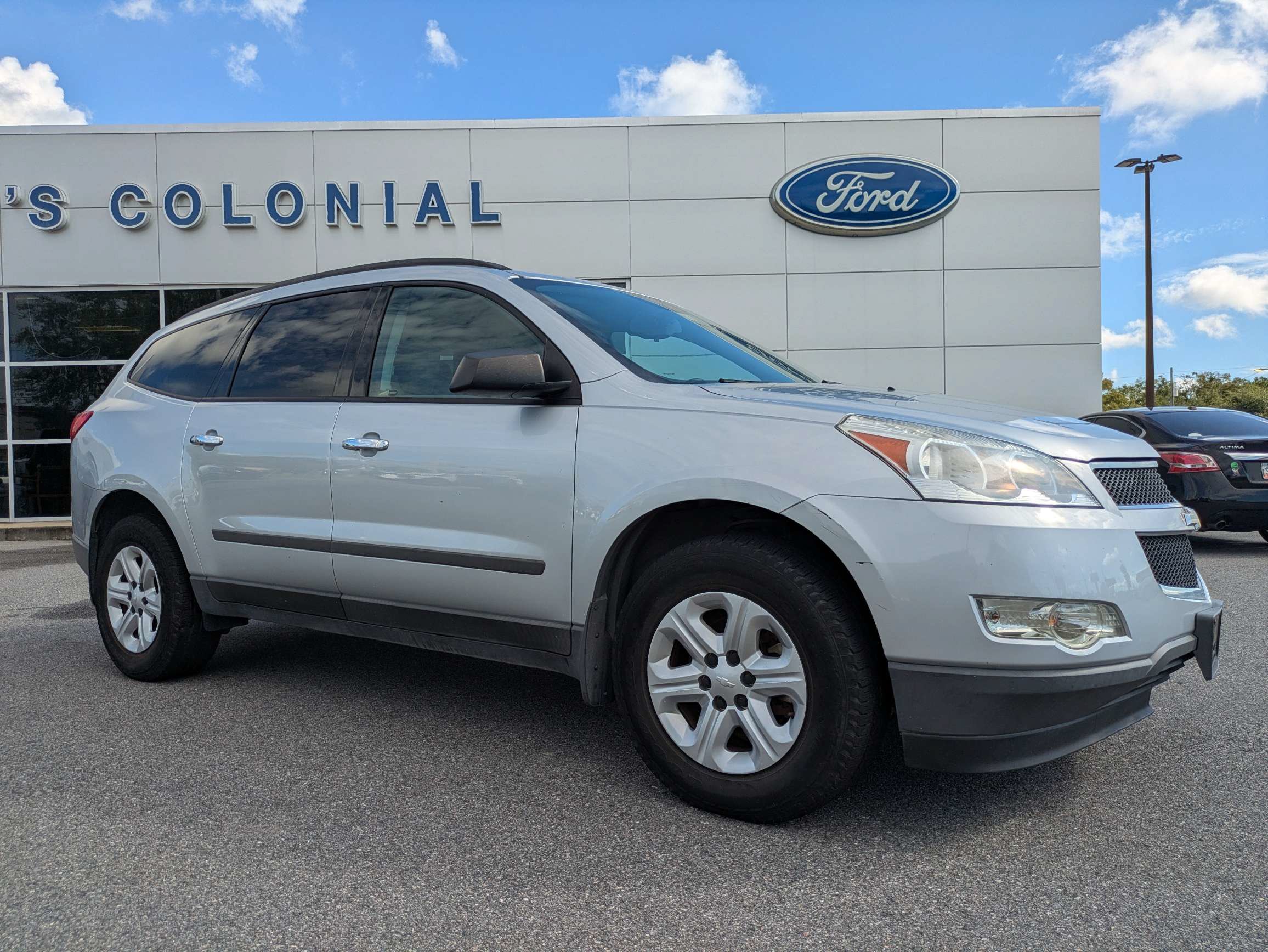 Used 2012 Chevrolet Traverse LS FWD image 7