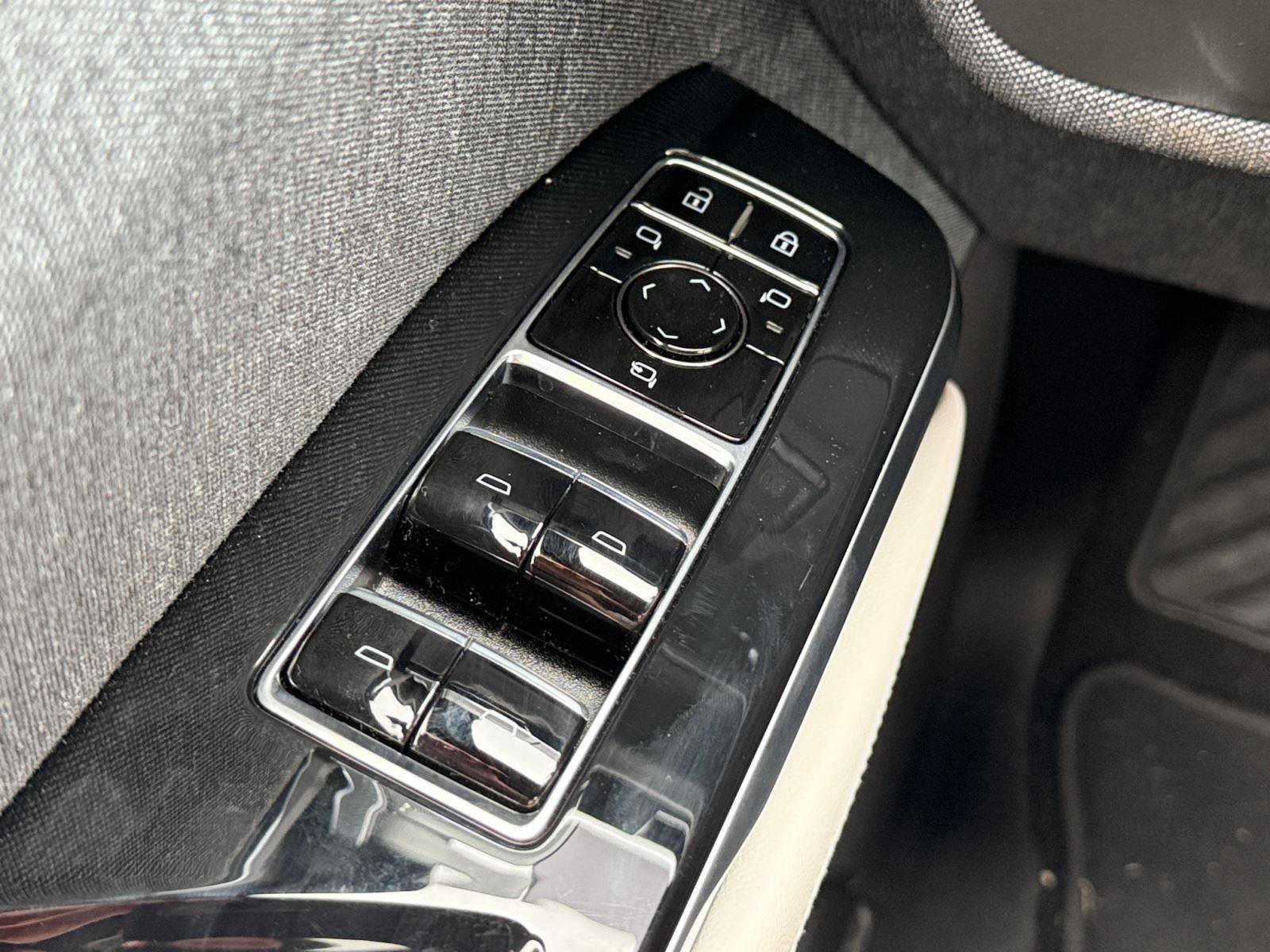 New 2026 Cadillac Escalade Platinum Luxury image 18