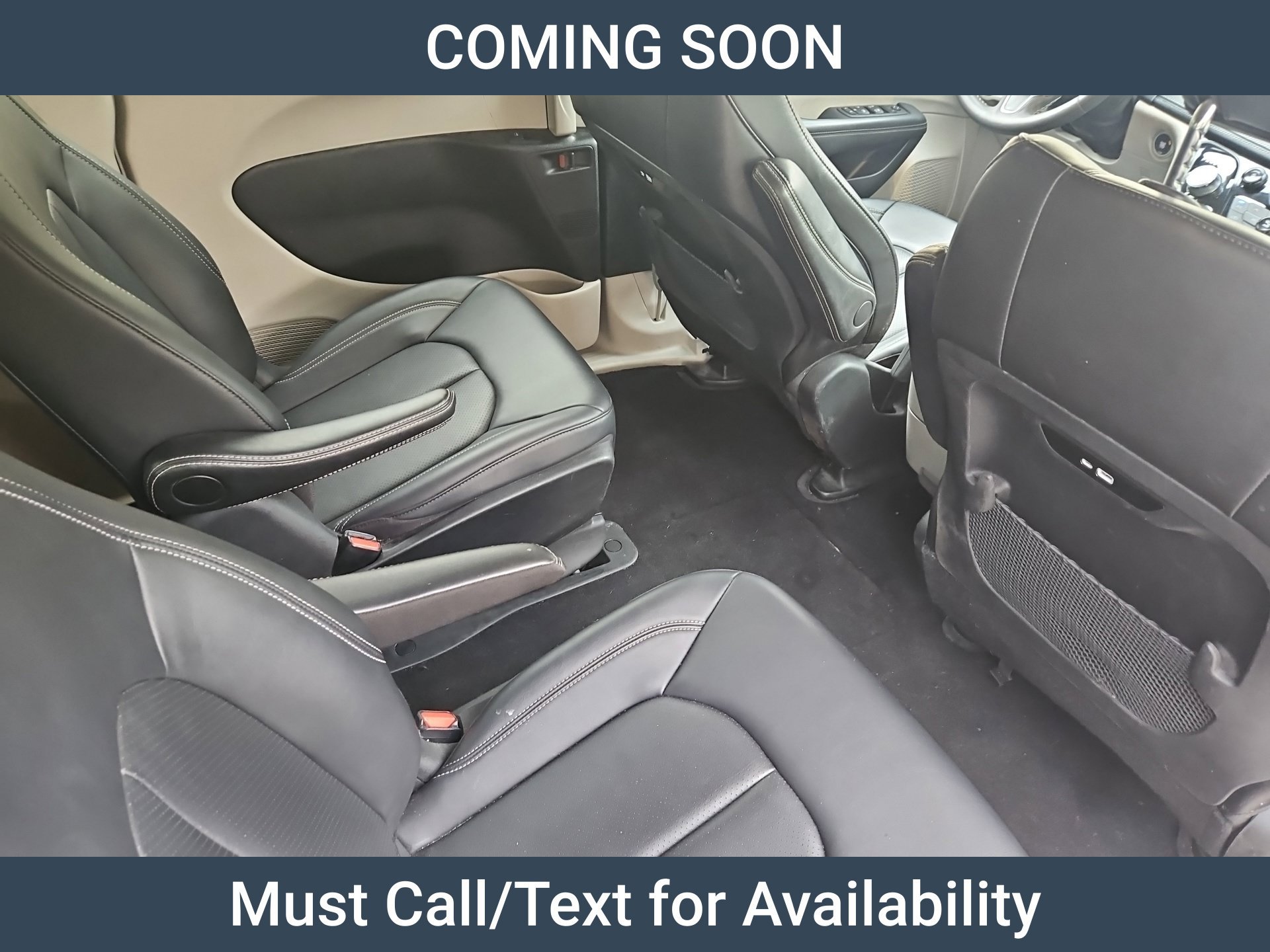 Used 2024 Chrysler Pacifica Limited FWD image 11