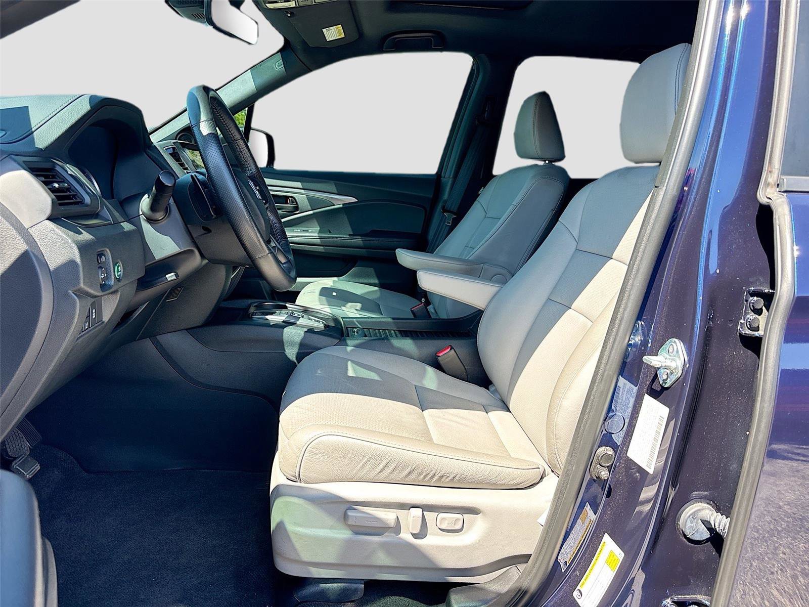 Certified 2023 Honda Passport EX-L image 25