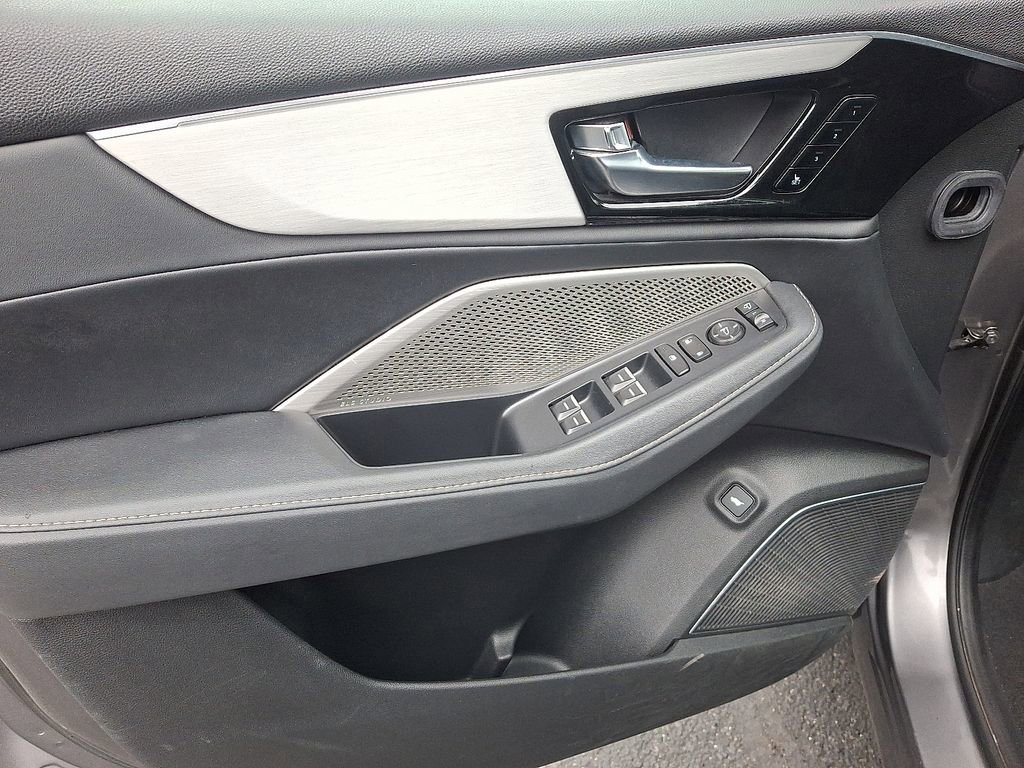 Certified 2023 Acura MDX SH-AWD w/ Technology Package image 13