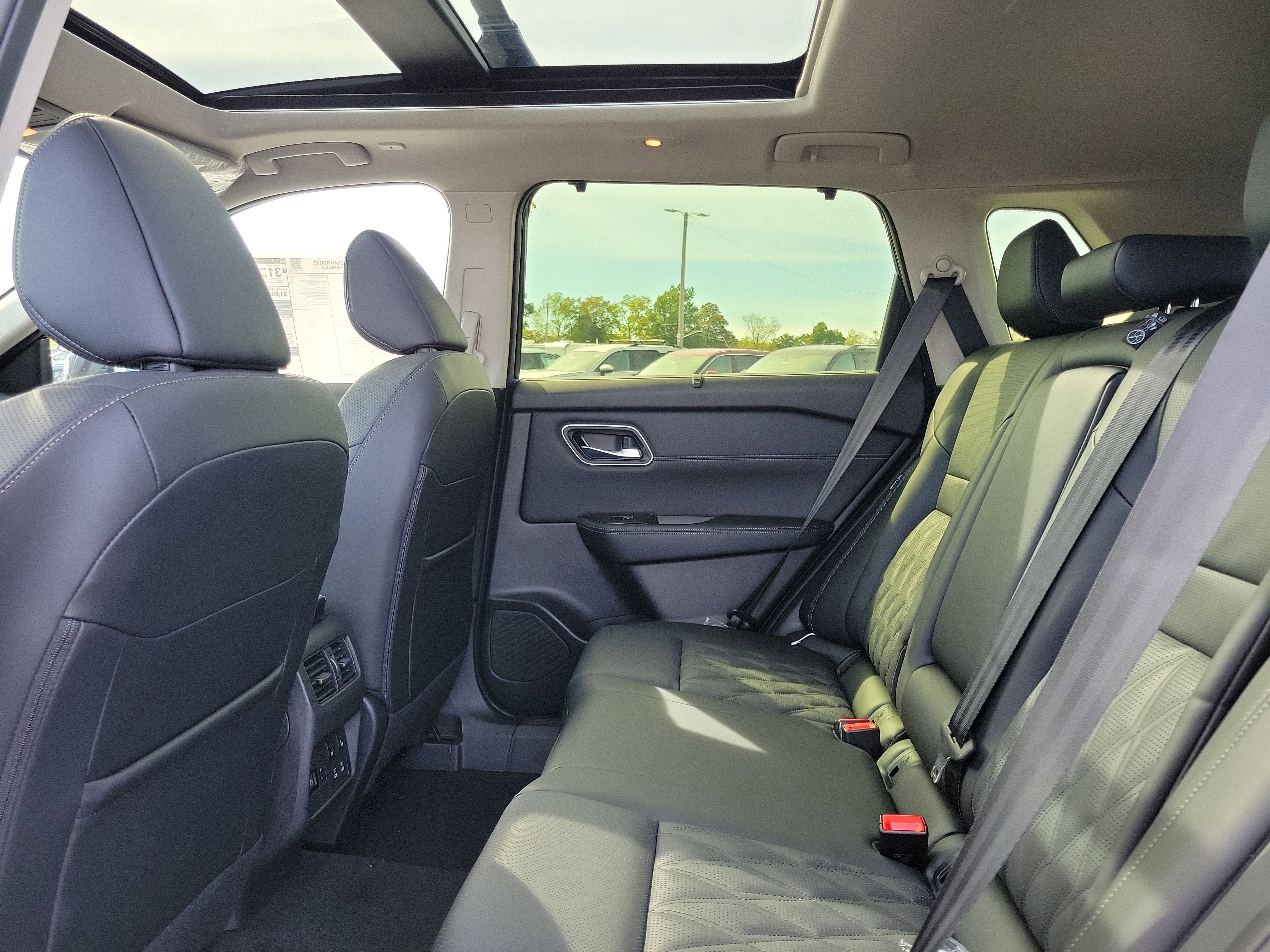 New 2026 Nissan Rogue Platinum image 11