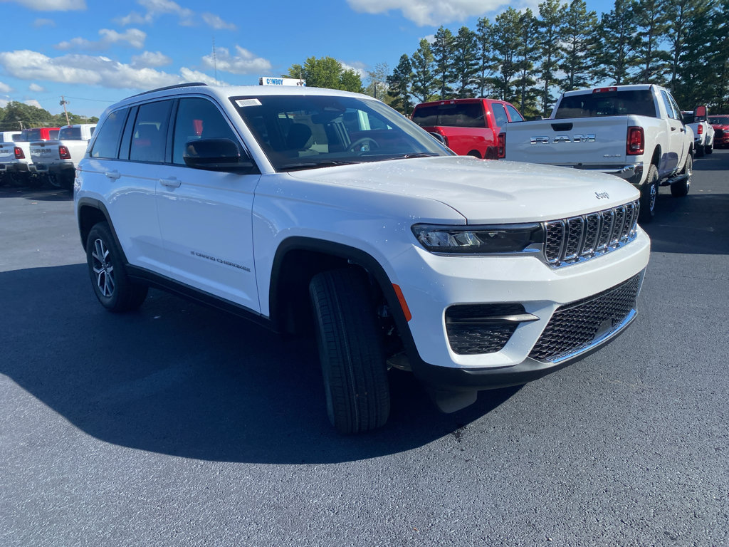 New 2027 Jeep Grand Cherokee Laredo X AWD/4WD image 38