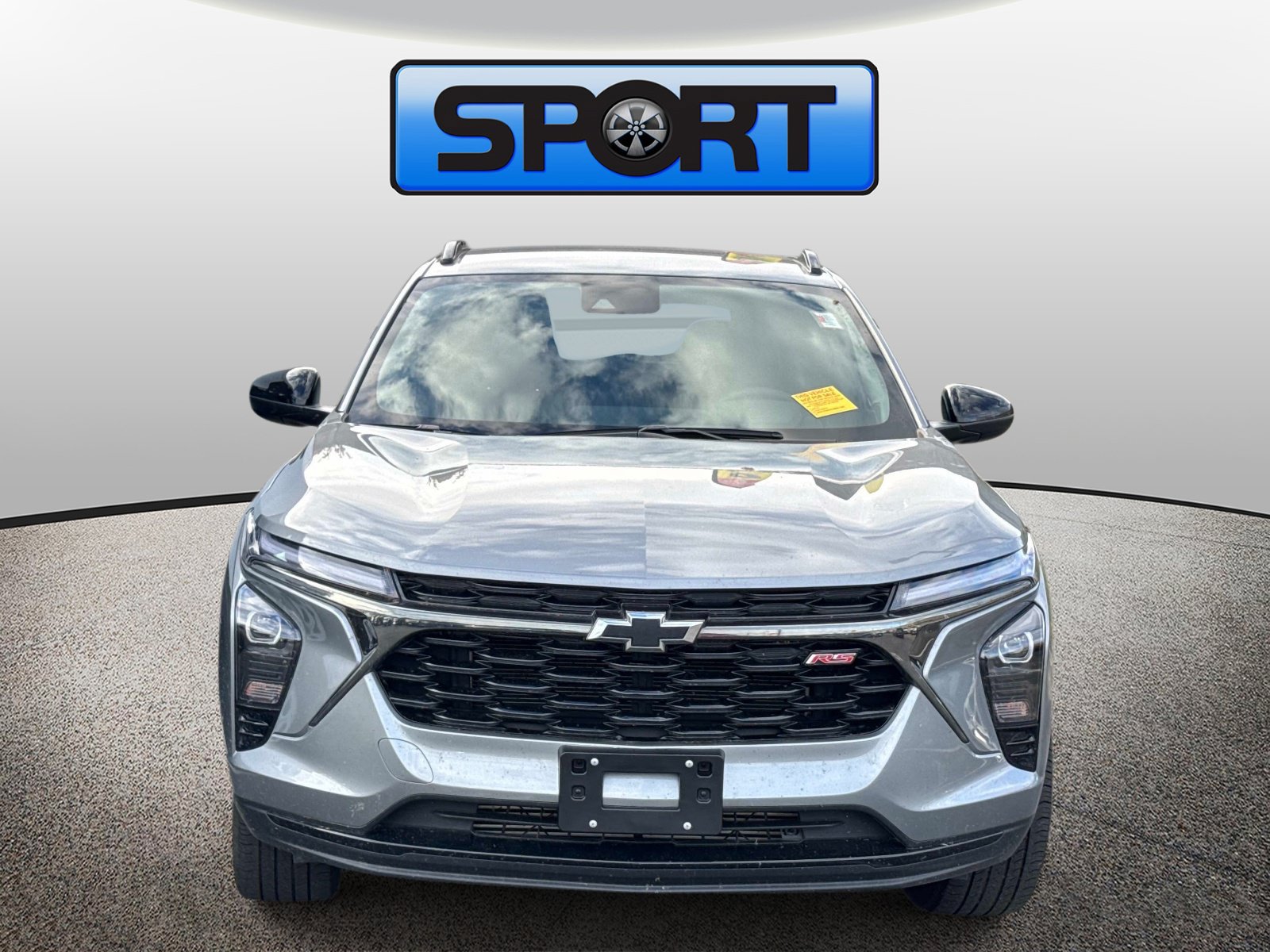 Used 2025 Chevrolet Trax RS FWD image 2