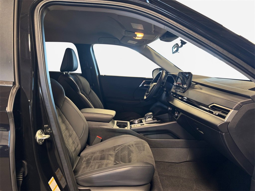 Used 2024 Mitsubishi Outlander SE image 26