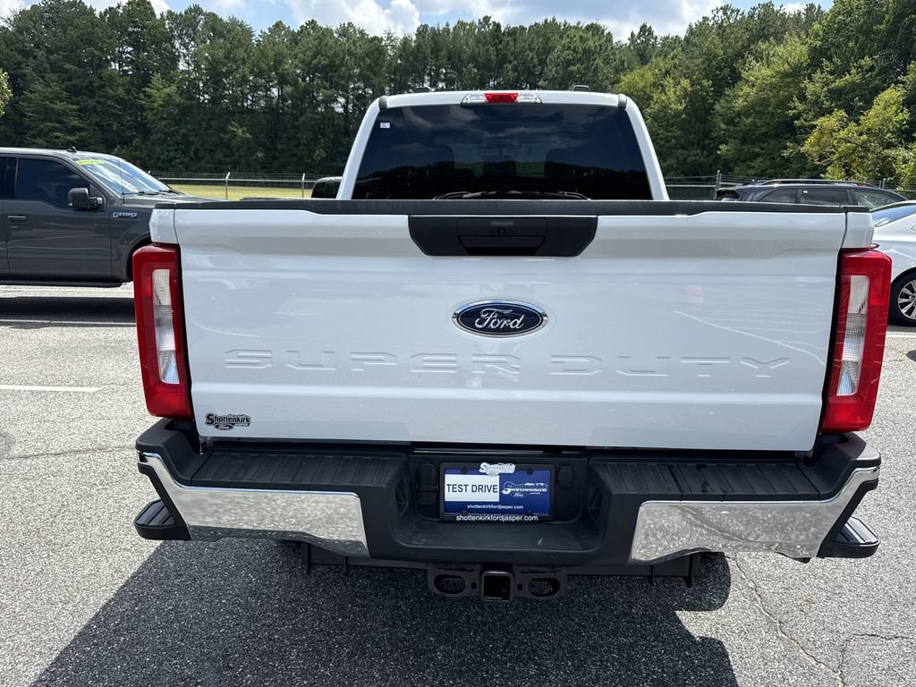 Used 2025 Ford F250 XLT w/ Snow Plow Prep Package AWD/4WD image 6