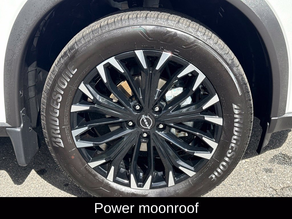 Certified 2026 Nissan Rogue Dark Armor FWD image 9
