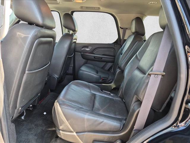 Used 2014 Cadillac Escalade Luxury RWD image 21