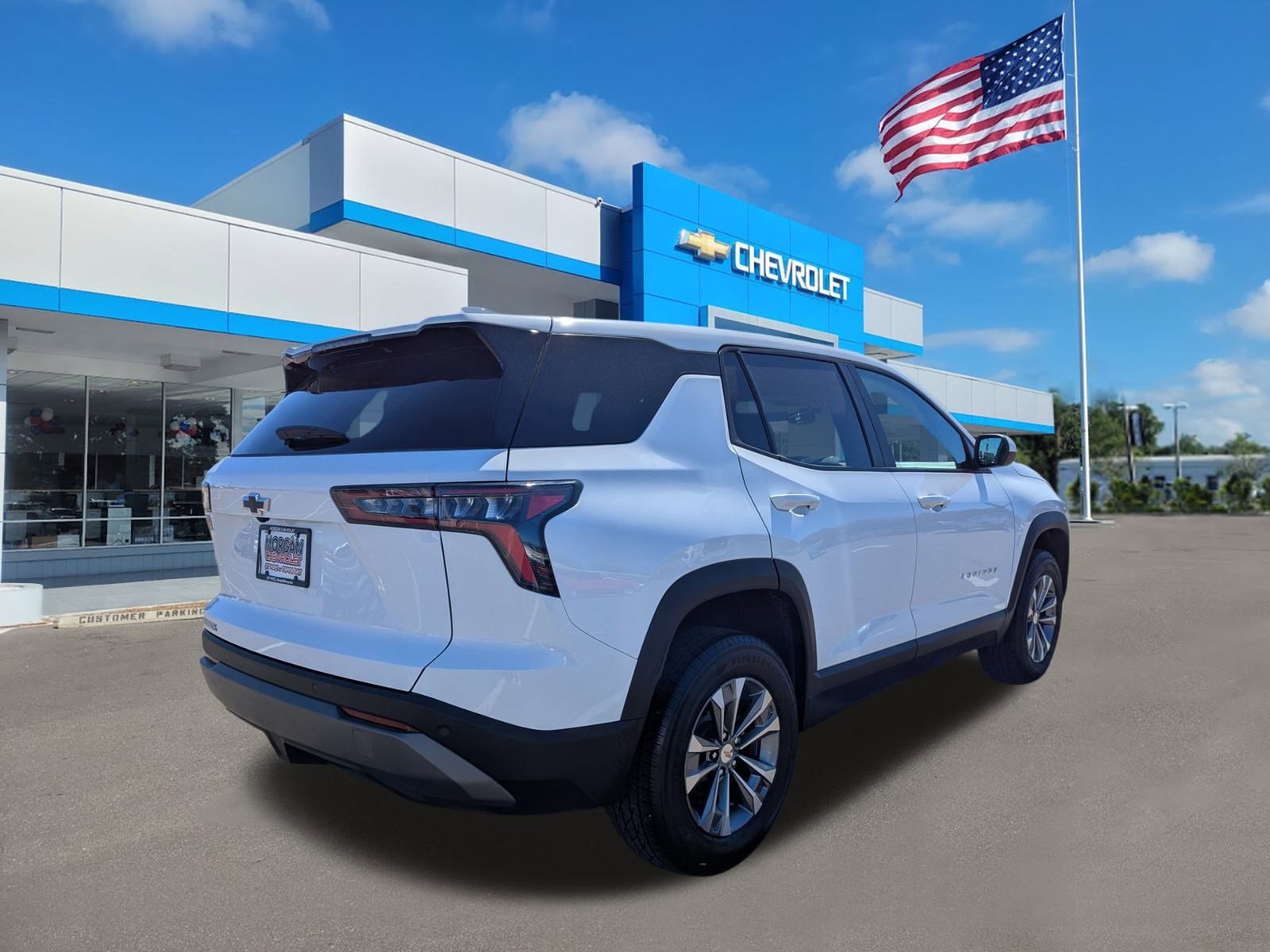 Used 2026 Chevrolet Equinox LT image 4