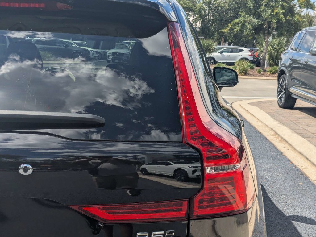 Certified 2024 Volvo XC60 B5 Plus w/ Protection Package Premier AWD/4WD image 14