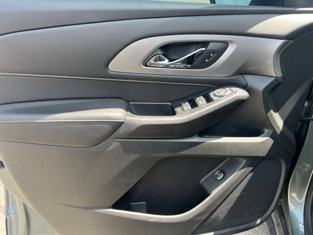 Used 2022 Chevrolet Traverse LT w/ Midnight/Sport Edition AWD/4WD image 22