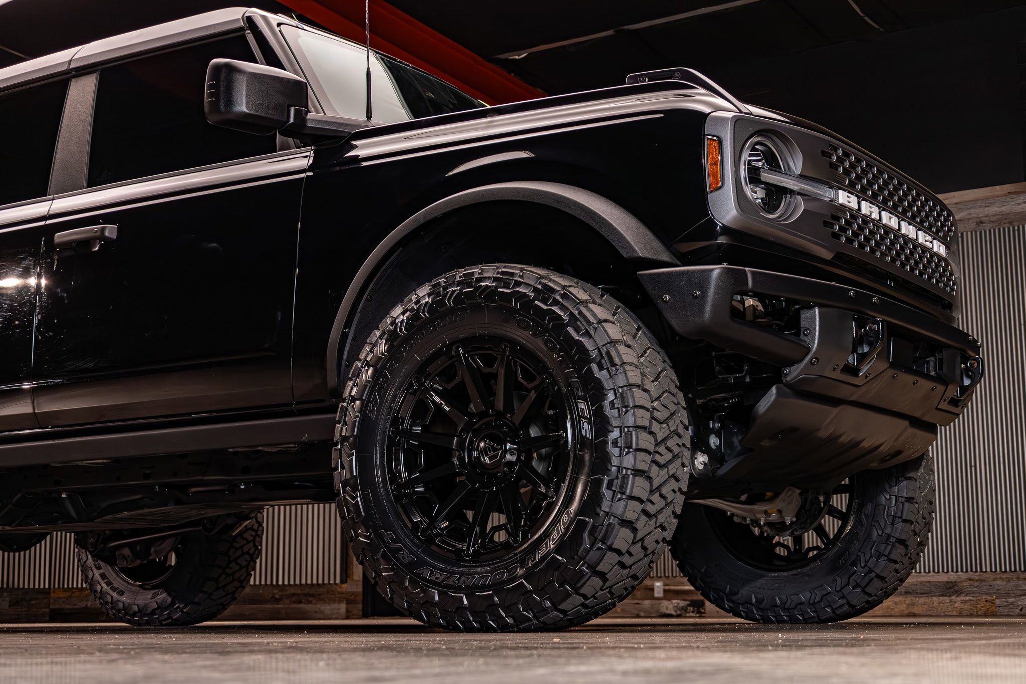 Used 2024 Ford Bronco Badlands image 12