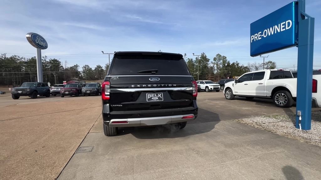 Used 2023 Ford Expedition Limited image 5