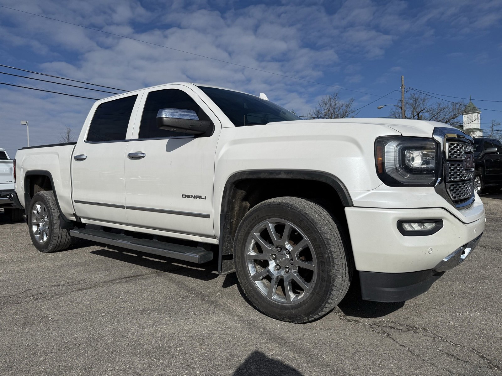 Used 2016 GMC Sierra 1500 Denali w/ Enhanced Driver Alert Package image 9