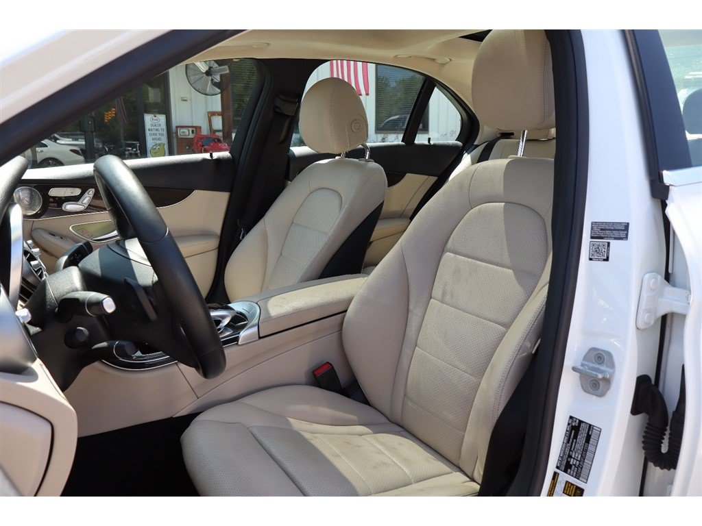 Used 2015 Mercedes-Benz C 300 Sedan image 14