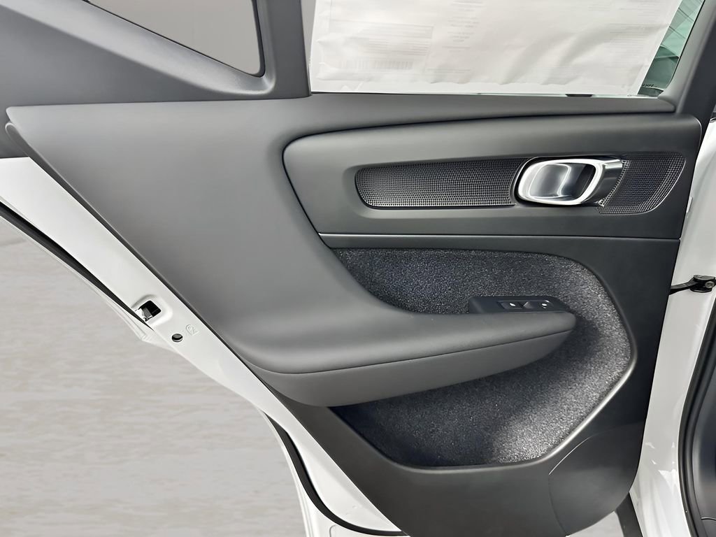 New 2024 Volvo XC40 Recharge Core w/ Protection Package Premier image 23