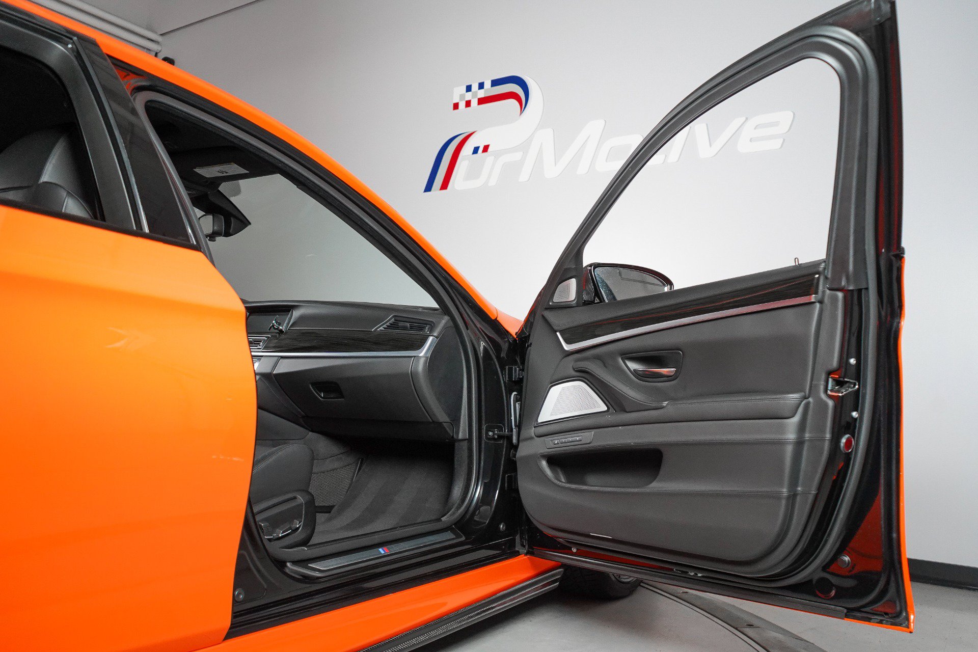 Used 2014 BMW M5 RWD image 53