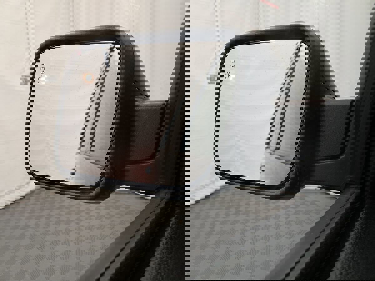 Used 2019 Ford Explorer XLT w/ Equipment Group 201A image 18