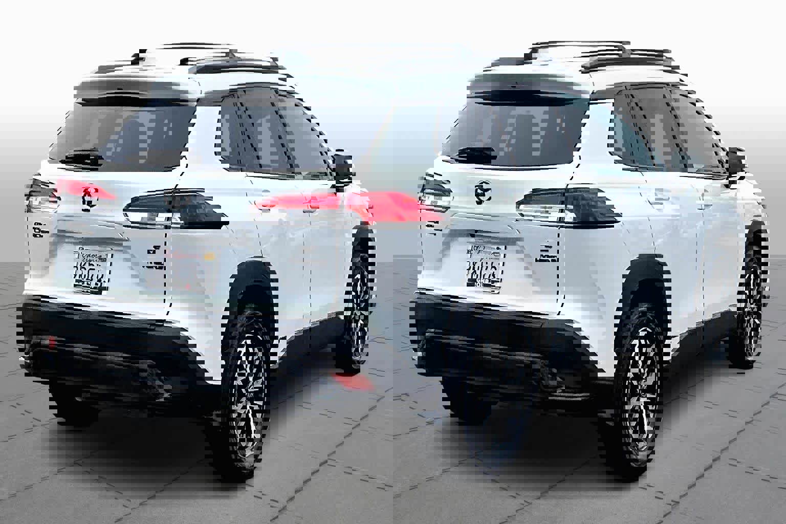 Certified 2024 Toyota Corolla Cross SE image 12