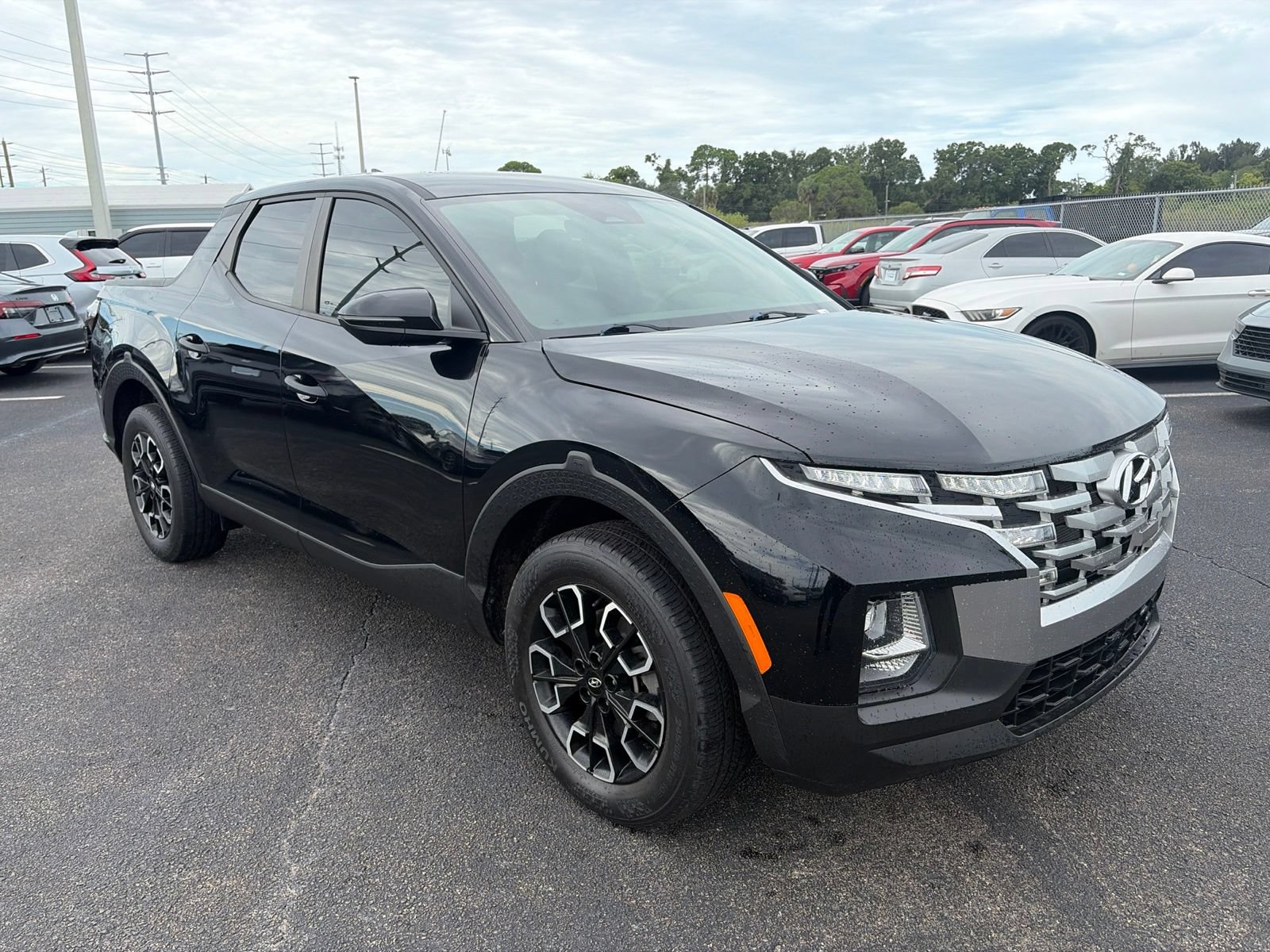 Used 2022 Hyundai Santa Cruz SEL FWD image 1