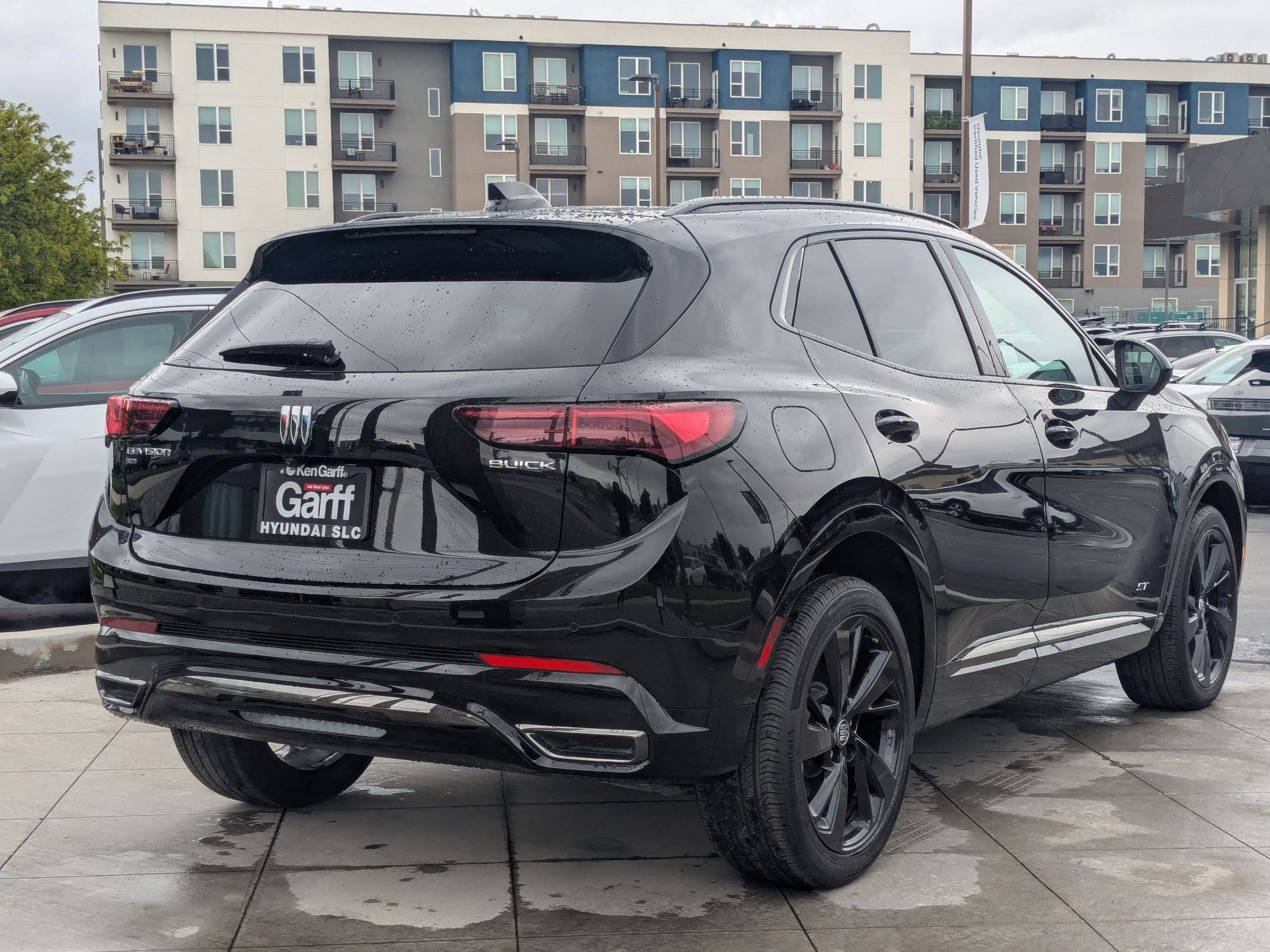 Used 2025 Buick Envision Sport Touring AWD/4WD image 3