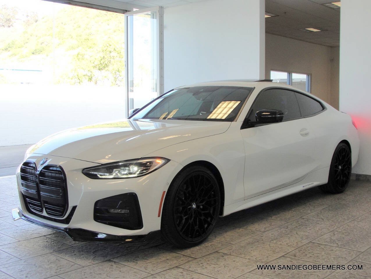 Used 2023 BMW 430i Coupe w/ M Sport Package RWD image 36