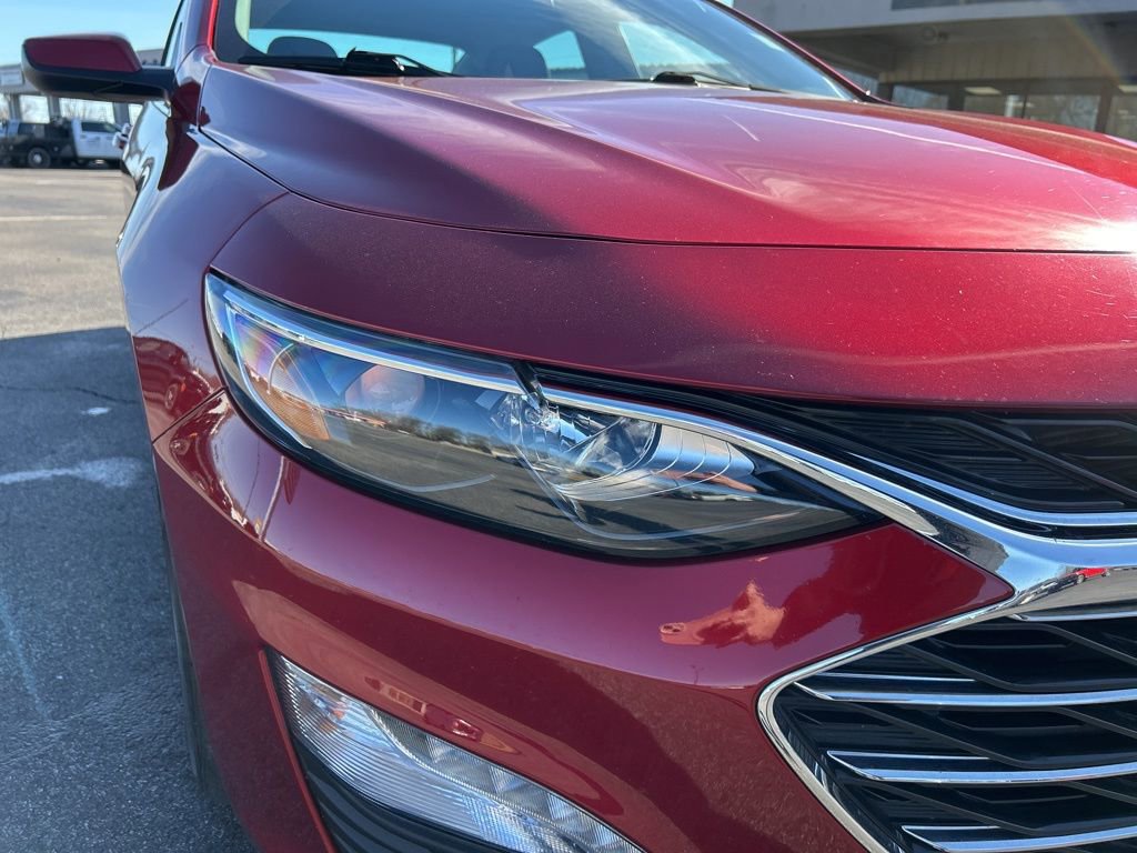 Used 2025 Chevrolet Malibu LT image 28