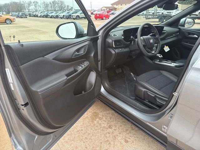 Used 2025 Buick Envista Preferred image 9
