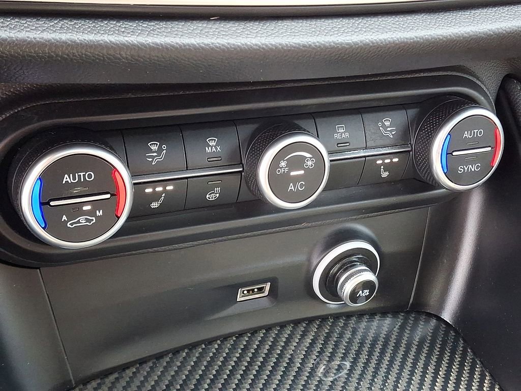 Used 2023 Alfa Romeo Stelvio Estrema image 16