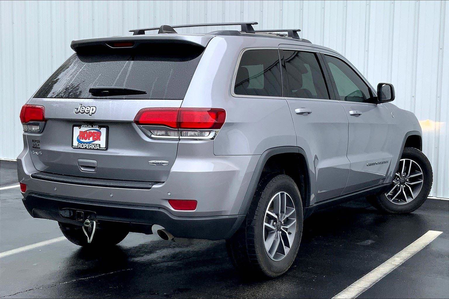 Used 2020 Jeep Grand Cherokee Laredo w/ Quick Order Package 2BN North image 11