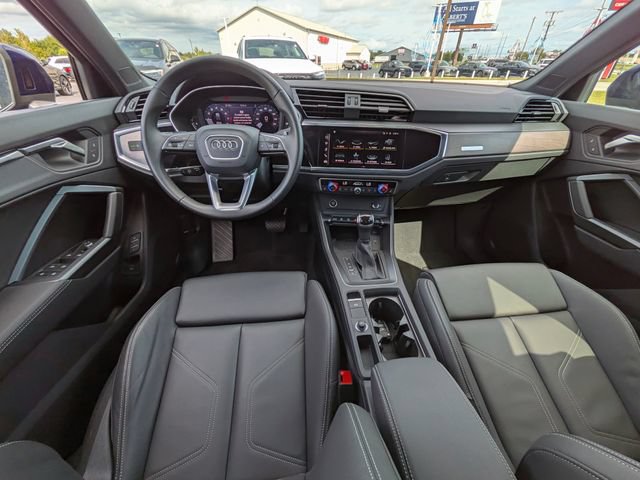 Certified 2025 Audi Q3 2.0T Premium AWD/4WD image 11