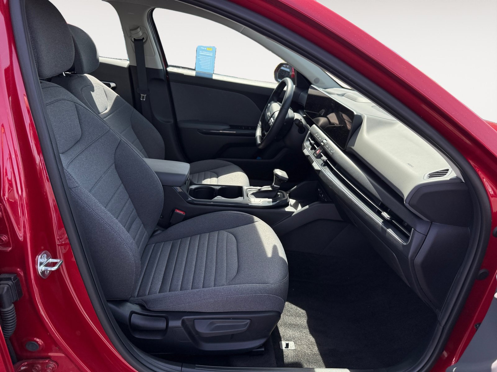 Used 2025 Kia K4 EX FWD image 19