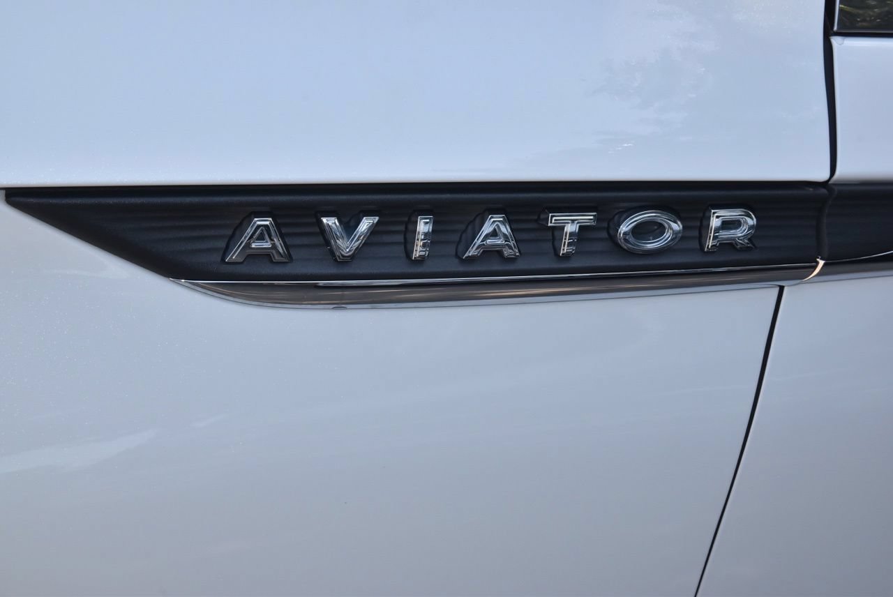 Used 2022 Lincoln Aviator Reserve w/ Equipment Group 201A AWD/4WD image 41