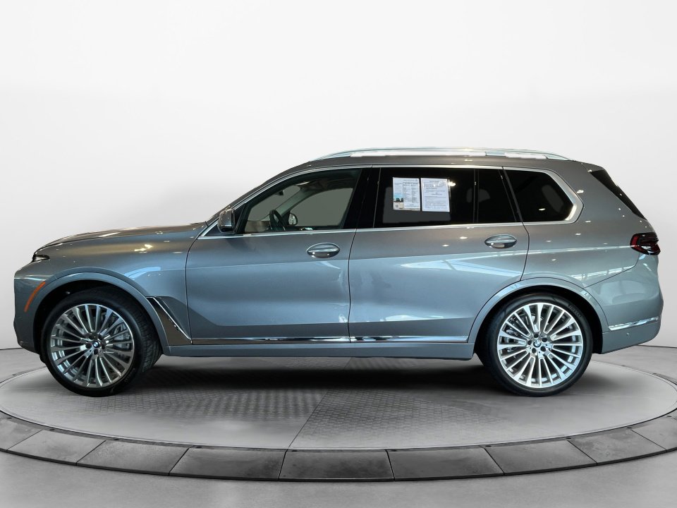 Certified 2026 BMW X7 xDrive40i image 4