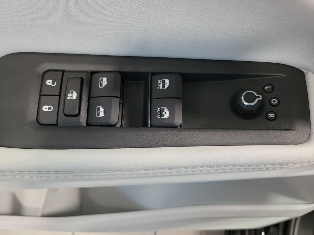 New 2026 Jeep Cherokee Laredo AWD/4WD image 12