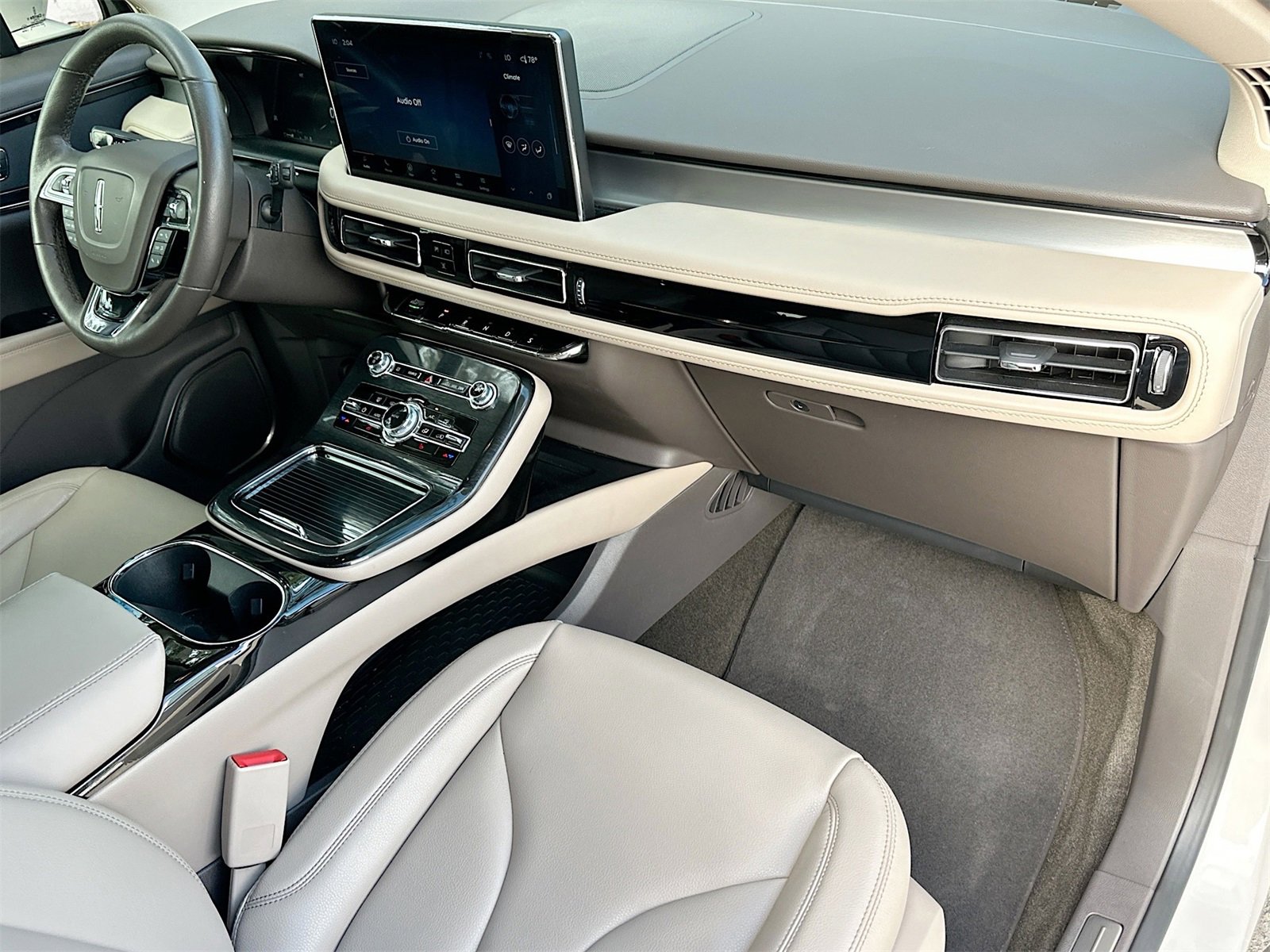 Used 2023 Lincoln Nautilus AWD w/ Premium Package image 29