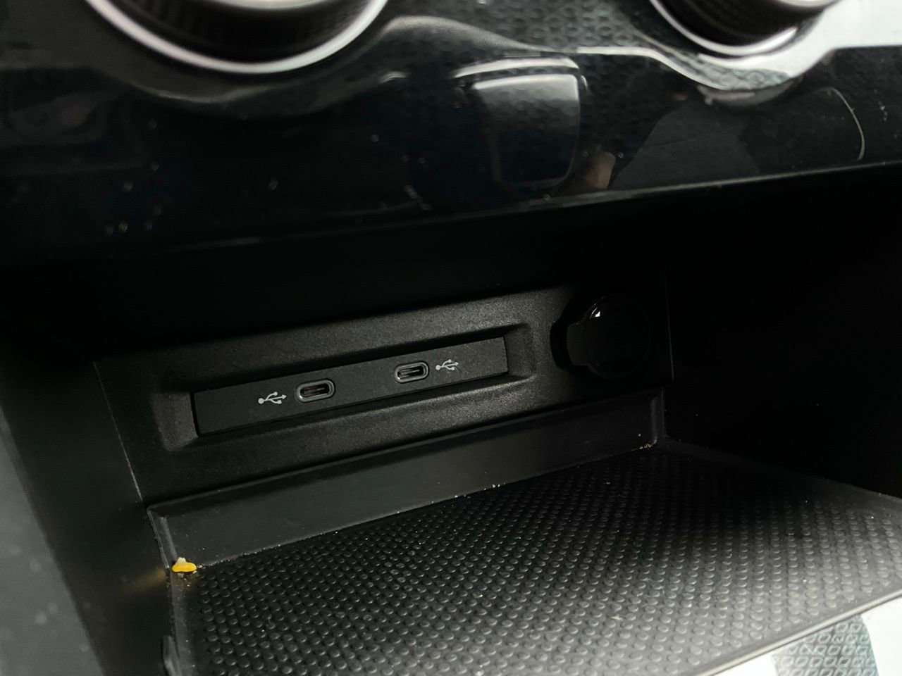 Used 2025 Volkswagen Taos S image 23