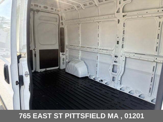 Used 2026 RAM ProMaster 2500 w/ Convenience Group FWD image 15