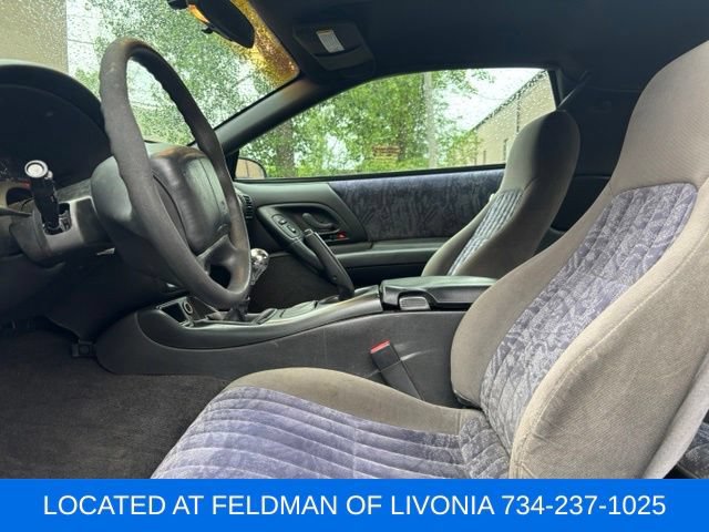 Used 2001 Chevrolet Camaro LT w/ Preferred Equipment Group 1 RWD image 6