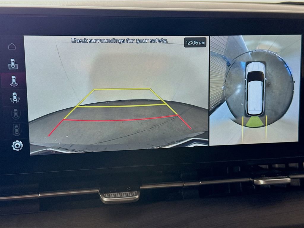 Used 2023 Kia Carnival SX image 16